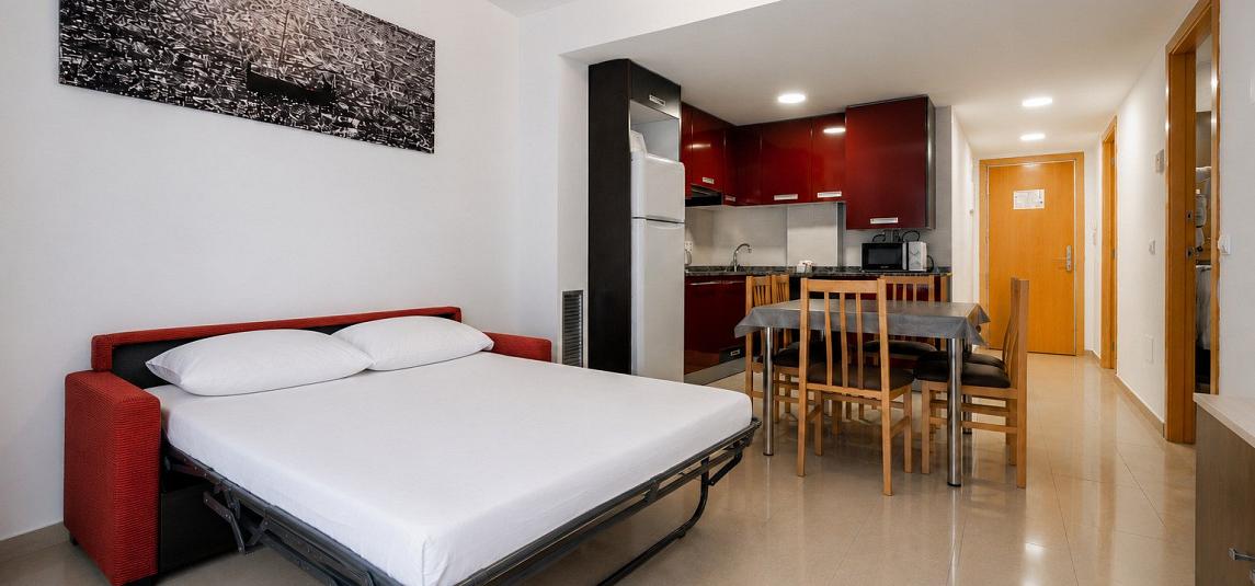 2 bedroom apartment with balcony