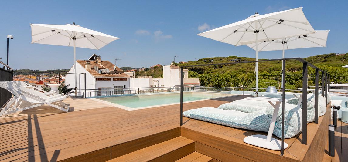 Terrace and pools of Neptuno Hotel & Spa