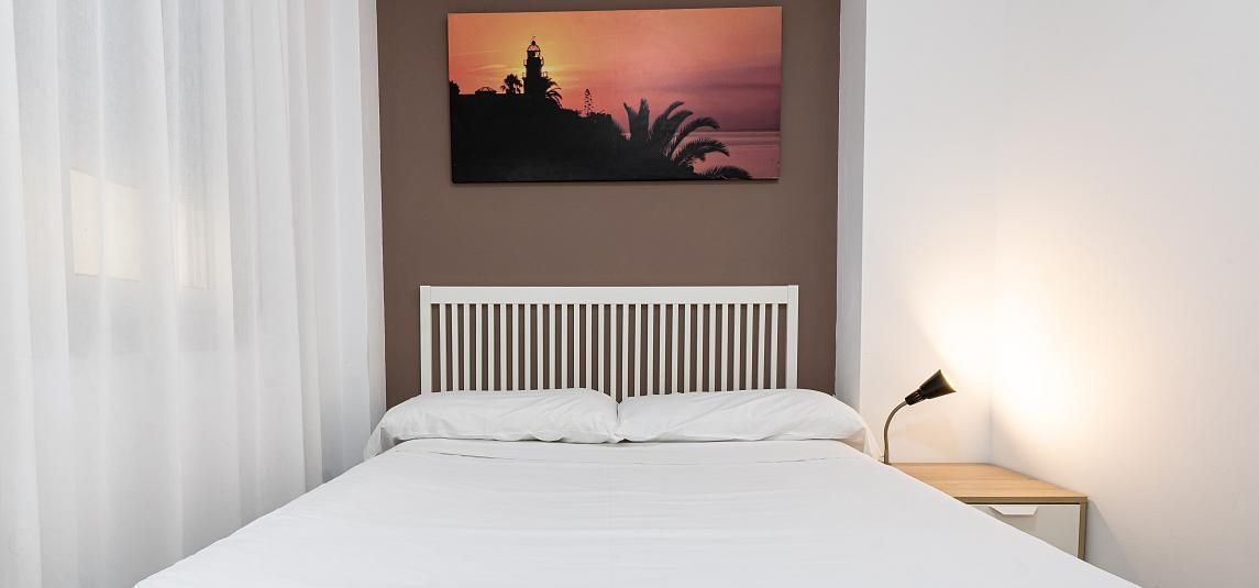 2 bedroom apartment with balcony