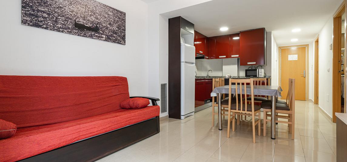 2 bedroom apartment with balcony