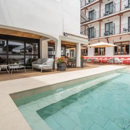 Terrasse et piscines du Neptuno Hotel & Spa