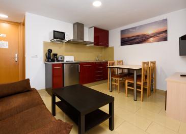 APARTAMENT 1 HABITACIÓ BALCÓ