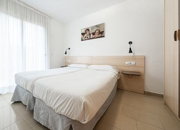APARTAMENTO 2 HABITACIONES TERRAZA