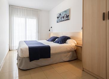 APARTAMENTO 1 HABITACIÓN BALCÓN