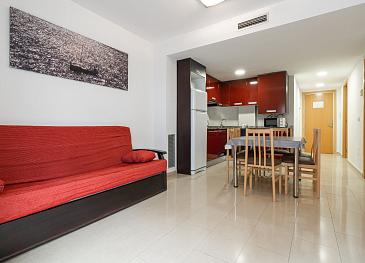 APARTAMENTO 2 HABITACIONES BALCÓN