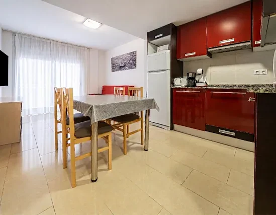 2 bedroom apartment with balcony