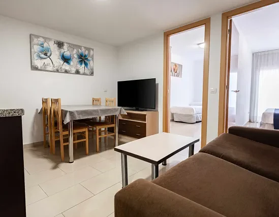 1 bedroom apartment with balcony