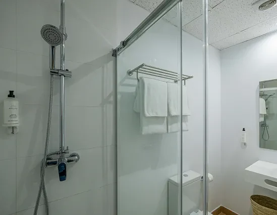 Premium 1 bedroom apartment with terrace