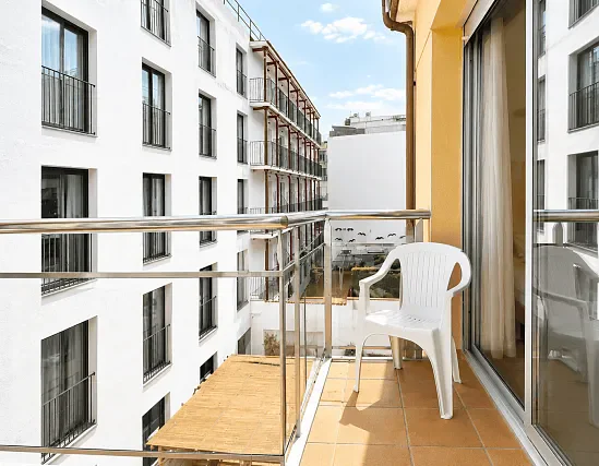 Apartment 2 Schlafzimmern Balkon