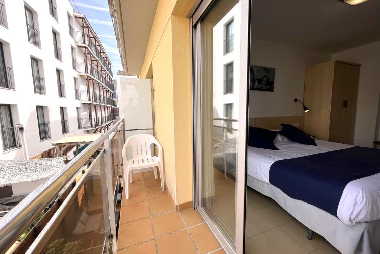 APPARTEMENT 1 CHAMBRE BALCON