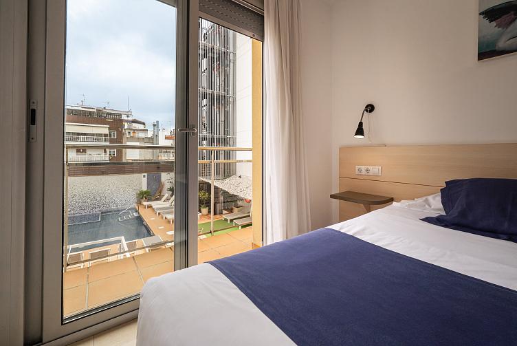 APPARTEMENT 1 CHAMBRE BALCON