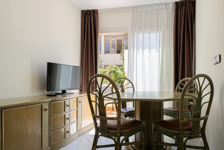 APARTAMENT 1 HABITACIÓ TERRASSA