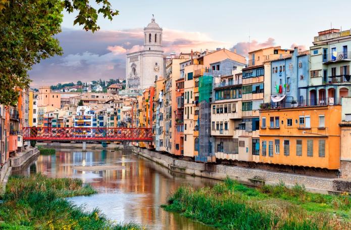 EIN SPAZIERGANG DURCH GIRONA