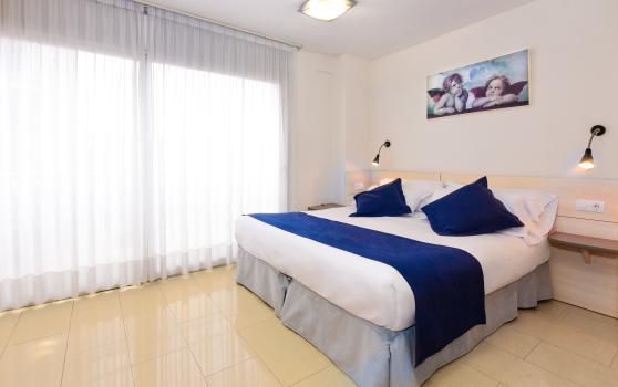 APARTAMENTO 1 HABITACIÓN BALCÓN